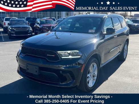 Used 2025 Dodge Durango GT AWD/4WD image 2