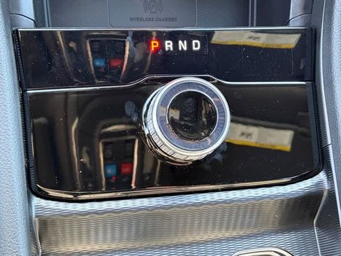 New 2025 Jeep Grand Cherokee Altitude image 24