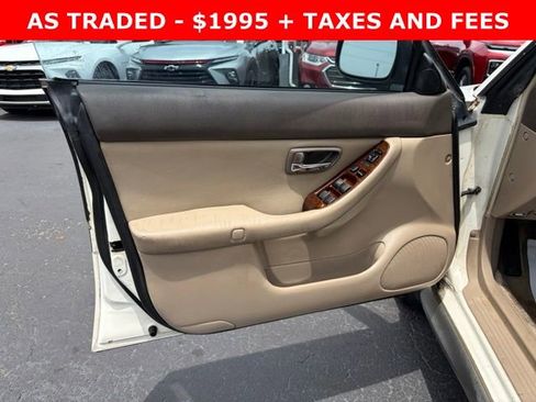 Used 2001 Subaru Outback Wagon AWD/4WD image 11