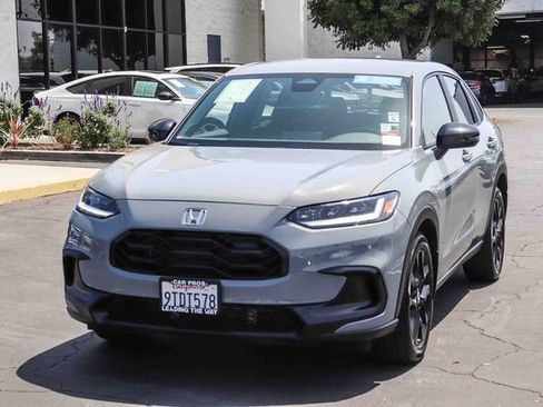 Certified 2025 Honda HR-V Sport image 5