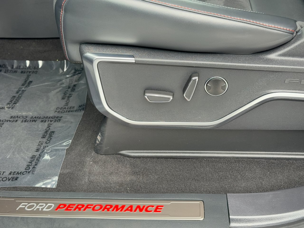 Used 2024 Ford F150 Raptor AWD/4WD image 16