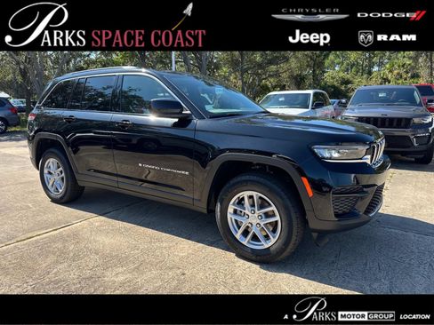 New 2025 Jeep Grand Cherokee 4WD image 1