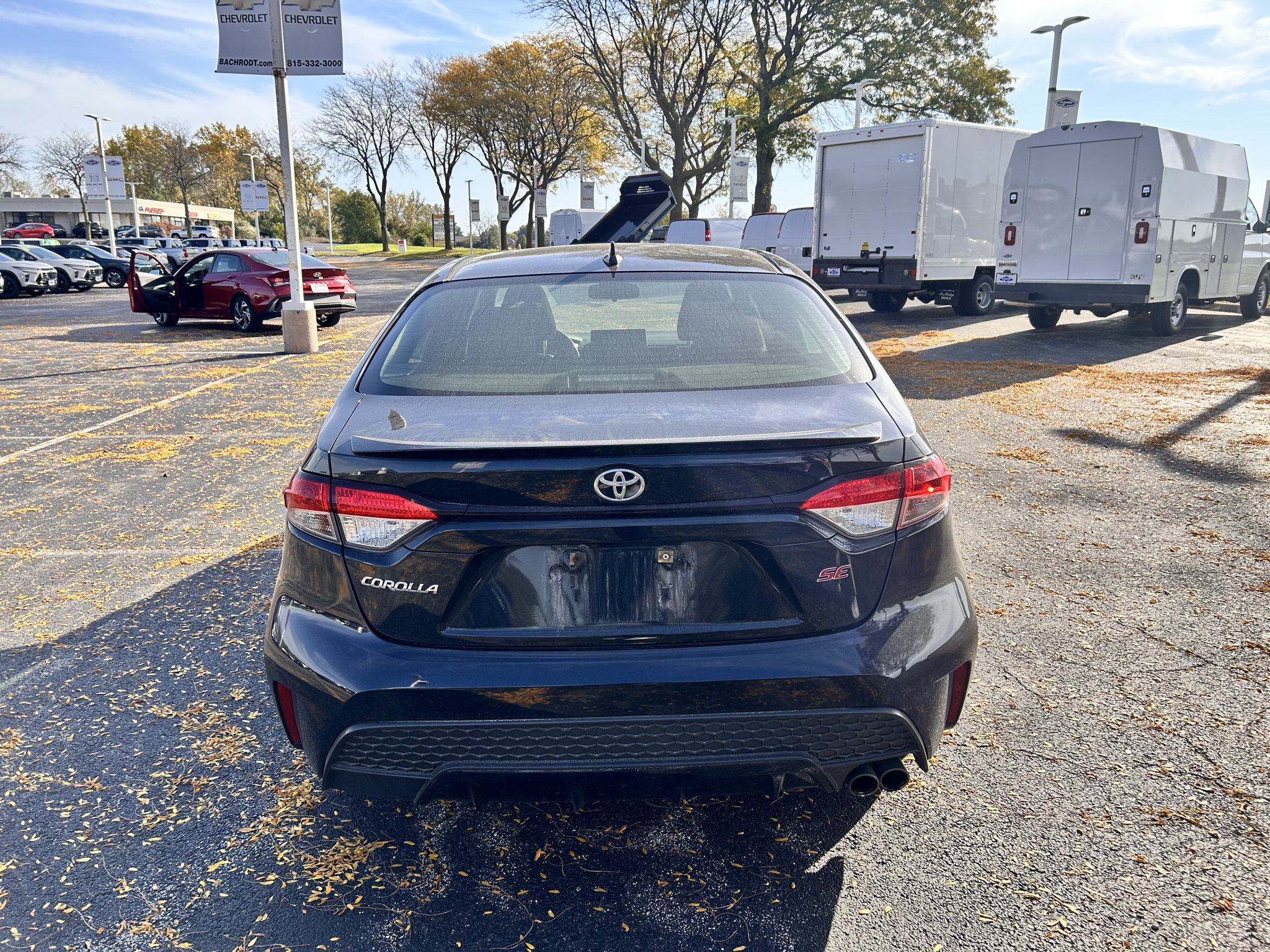 Used 2021 Toyota Corolla SE w/ SE Premium Package FWD image 3
