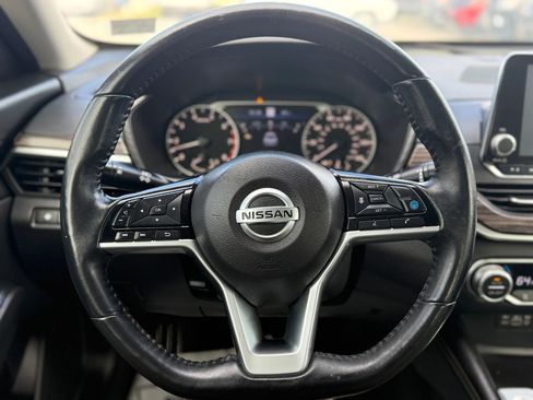 Used 2019 Nissan Altima 2.5 Platinum image 19