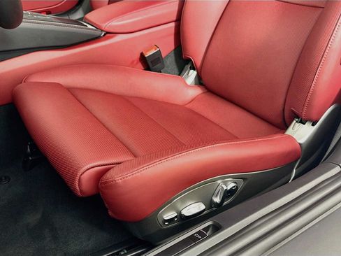 Certified 2025 Porsche 718 Boxster RWD image 13