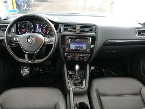 Used 2017 Volkswagen Jetta SEL FWD image 15