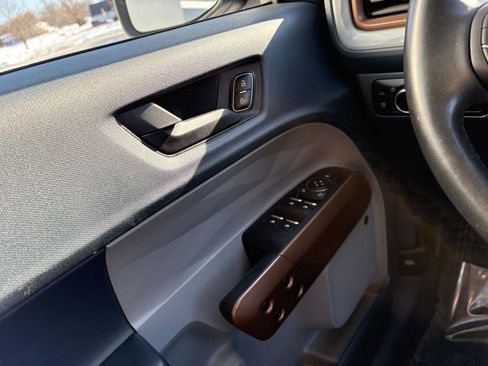 Used 2024 Ford Maverick Lariat image 14