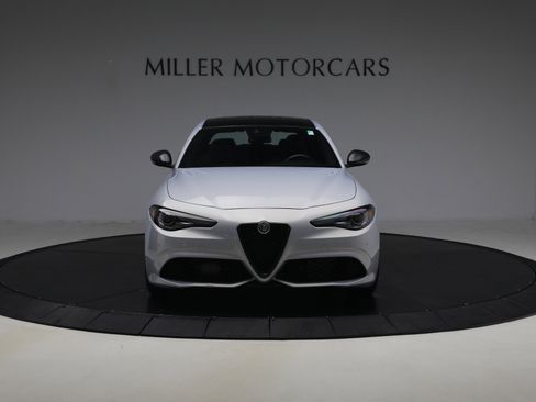 Used 2020 Alfa Romeo Giulia Ti Sport w/ Quick Order Package 22S Sport image 2