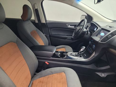 Used 2018 Ford Edge SEL w/ Equipment Group 201A FWD image 21