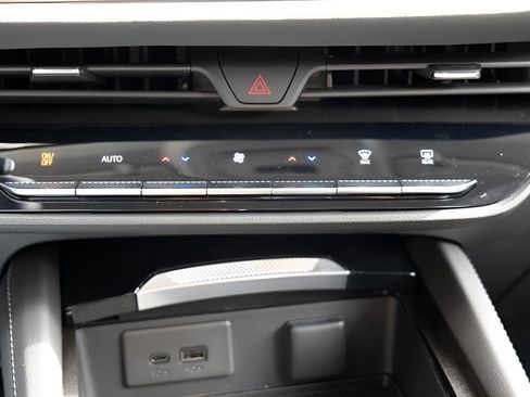 New 2026 Buick Envision Sport Touring image 16