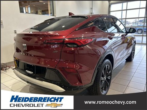 Certified 2024 Buick Envista Sport Touring w/ Convenience I Package image 4