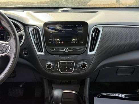 Used 2023 Chevrolet Malibu LT image 14