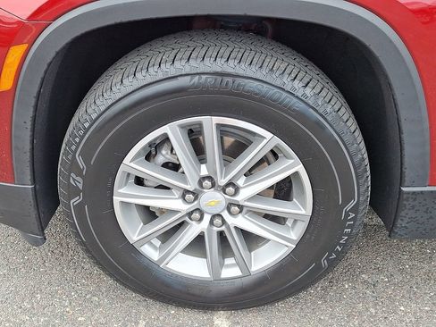 Used 2023 Chevrolet Traverse LT FWD image 29