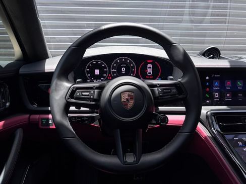 Certified 2026 Porsche Panamera GTS AWD/4WD image 14