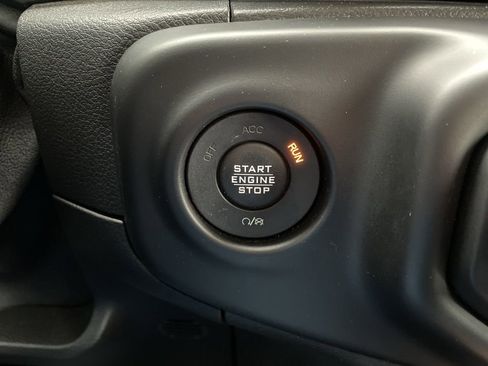 Used 2020 Jeep Wrangler Sport AWD/4WD image 21