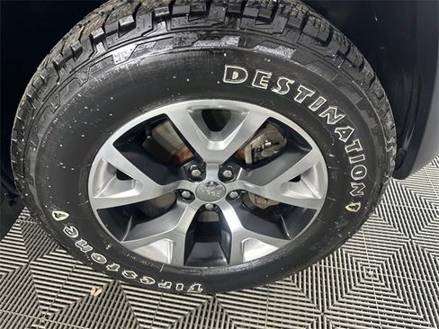 Used 2015 Jeep Cherokee Trailhawk w/ Comfort/Convenience Group image 13