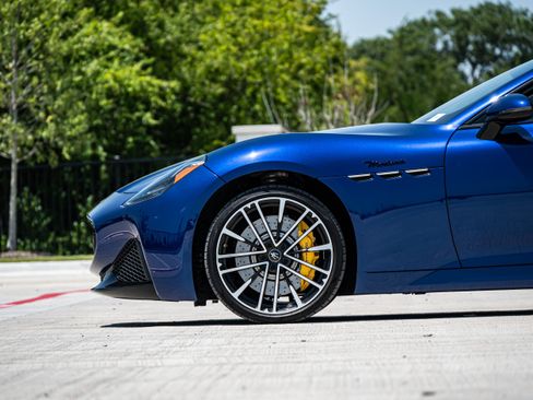 Used 2024 Maserati GranTurismo Modena AWD/4WD image 34