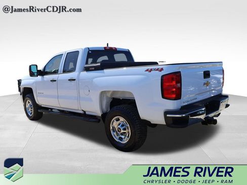 Used 2019 Chevrolet Silverado 2500 W/T AWD/4WD image 15
