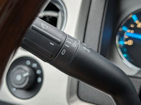 Used 2014 Ford F150 Platinum image 25