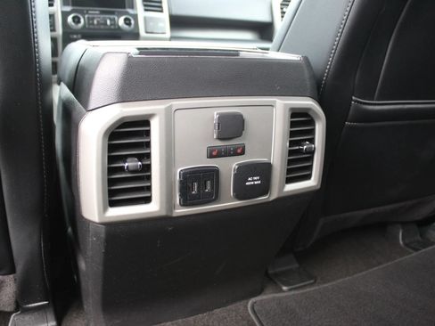 Used 2018 Ford F150 Lariat w/ Equipment Group 502A Luxury AWD/4WD image 22