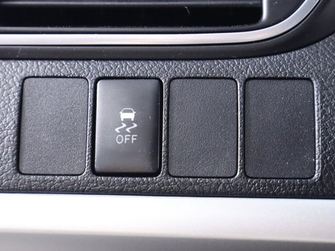Used 2017 Toyota Camry SE FWD image 10