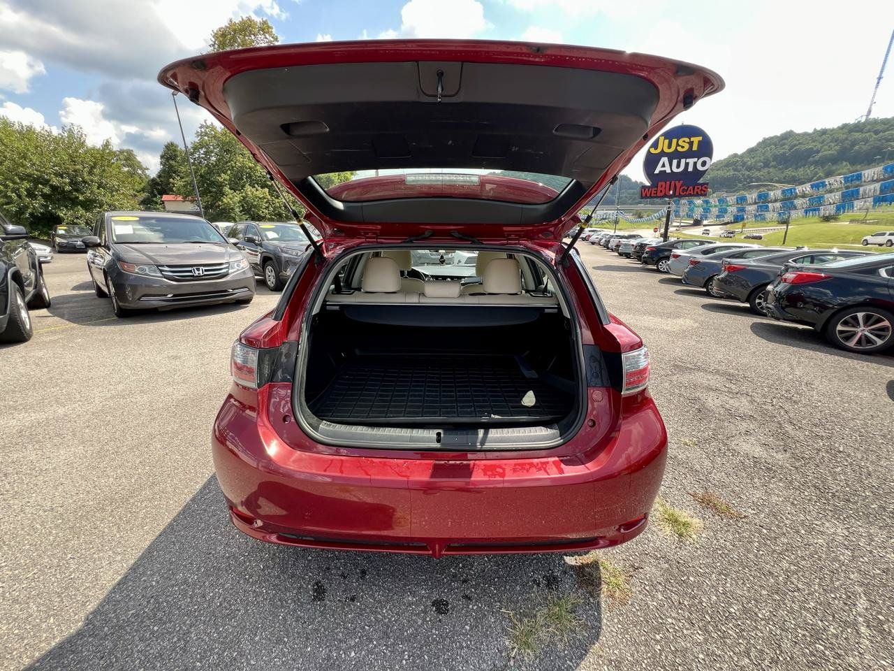 Used 2011 Lexus CT 200h FWD image 13
