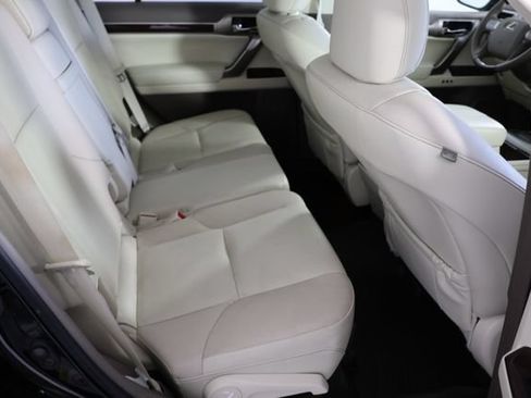 Used 2019 Lexus GX 460 Premium w/ Premium Package AWD/4WD image 22