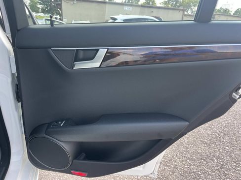 Used 2014 Mercedes-Benz C 250 Sedan image 20