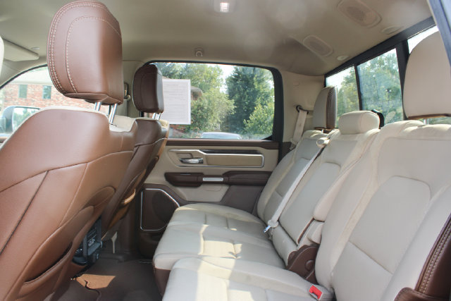 Used 2019 RAM 1500 Laramie AWD/4WD image 33