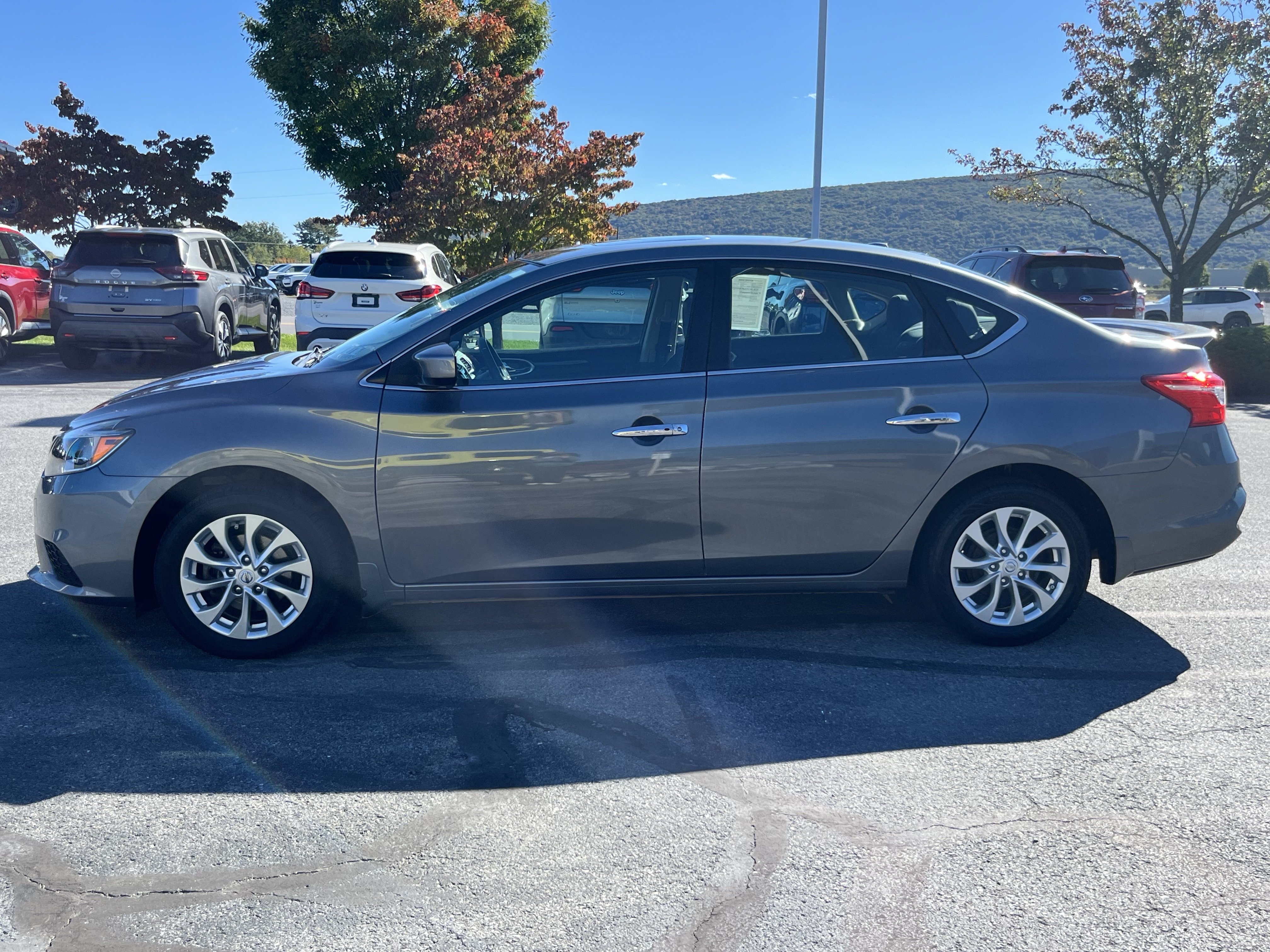 Used 2017 Nissan Sentra SV w/ Style Package FWD image 9