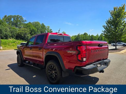Certified 2024 Chevrolet Colorado Trail Boss w/ Advanced Trailering Package AWD/4WD image 5