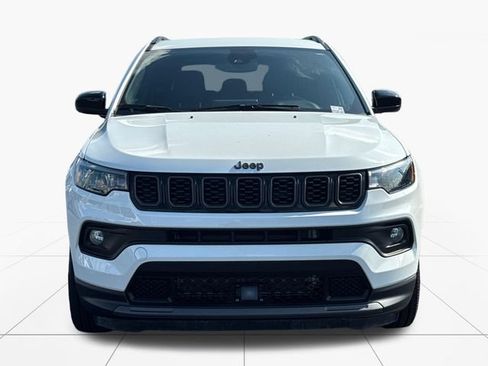 Used 2025 Jeep Compass Latitude w/ Convenience Group AWD/4WD image 9