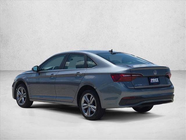 Used 2024 Volkswagen Jetta SE FWD image 8