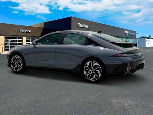 New 2025 Hyundai Ioniq 6 SEL image 4