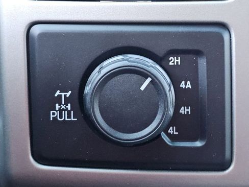 Used 2019 Ford F150 Lariat w/ Equipment Group 502A Luxury image 12