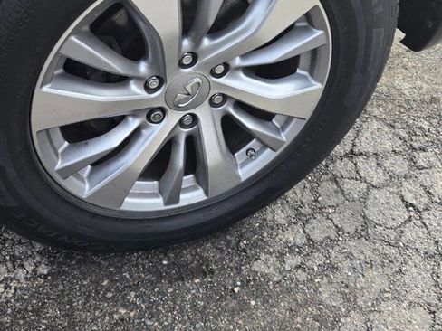 Used 2017 INFINITI QX80 4WD image 16