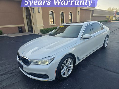 Used 2018 BMW 750i xDrive image 2