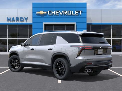New 2026 Chevrolet Traverse LT w/ Midnight/Sport Edition FWD image 3