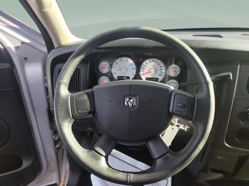 Used 2004 Dodge Ram 1500 Truck SLT w/ Sport Appearance Group image 22