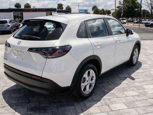 Used 2024 Honda HR-V LX image 9