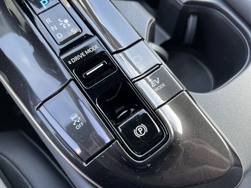 New 2026 Toyota Crown Signia image 28