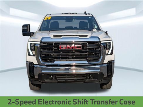 Used 2024 GMC Sierra 2500 Pro w/ Convenience Package AWD/4WD image 15