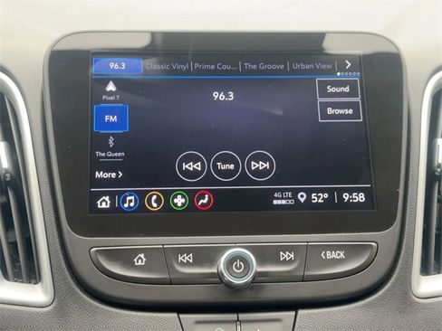 Used 2024 Chevrolet Malibu LT image 23