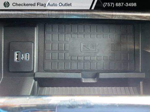 Used 2020 Ford Expedition Limited w/ Equipment Group 301A AWD/4WD image 33
