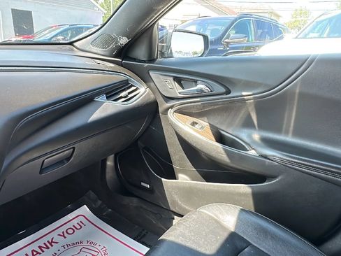 Used 2020 Chevrolet Malibu Premier FWD image 12