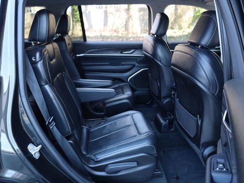 Used 2022 Jeep Grand Cherokee L Limited w/ Trailer Tow Group (B) image 21