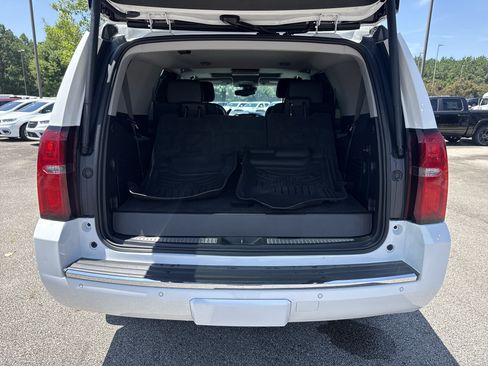 Used 2019 Chevrolet Tahoe Premier AWD/4WD image 18