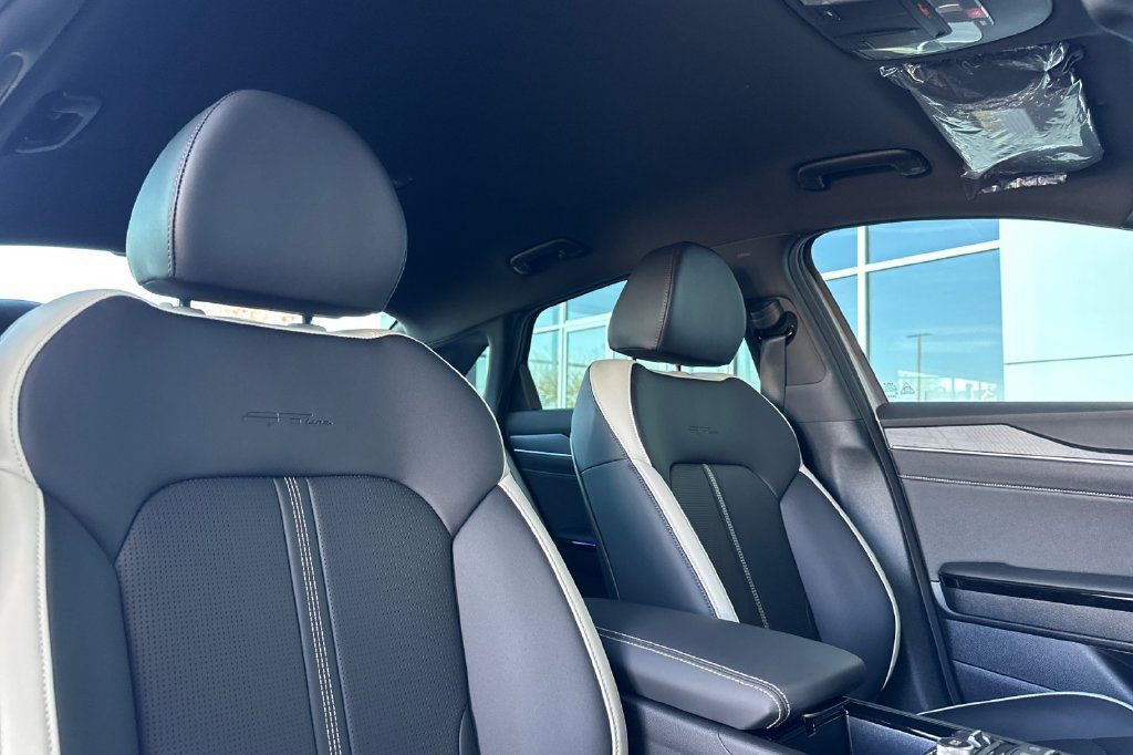 New 2027 Kia K5 GT-Line AWD/4WD image 17
