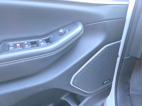 Used 2024 Jeep Grand Cherokee Limited 4xe image 16