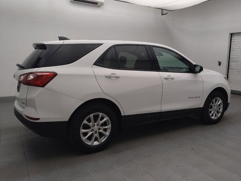 Used 2019 Chevrolet Equinox LS w/ LS Convenience Package AWD/4WD image 10